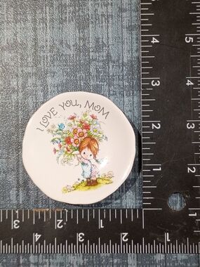 I Love You Mom Floral Child Ceramic Pin / Trinket